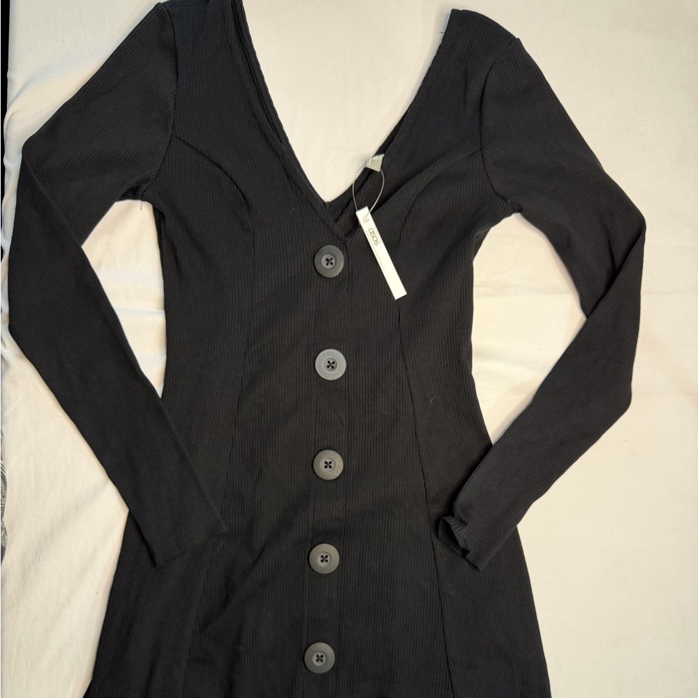 NWT ASOS Black Ribbed Knit Fit & Flare Button Front V-Neck Long Sleeve Dress - Picture 1 of 6